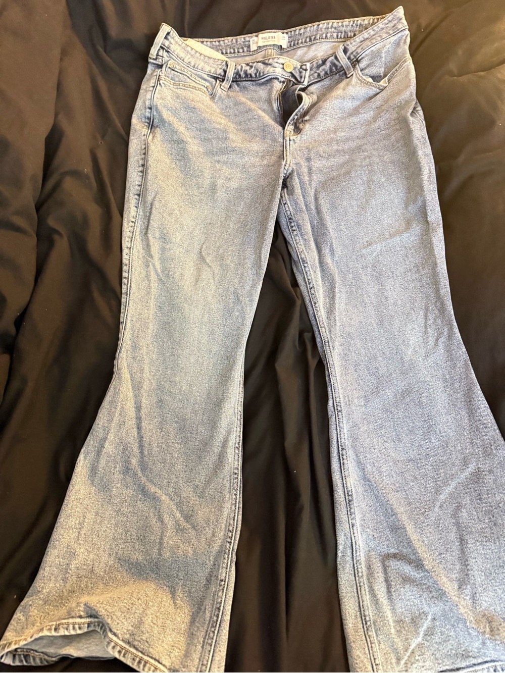 Hollister Light Wash Flared Women’s Jeans